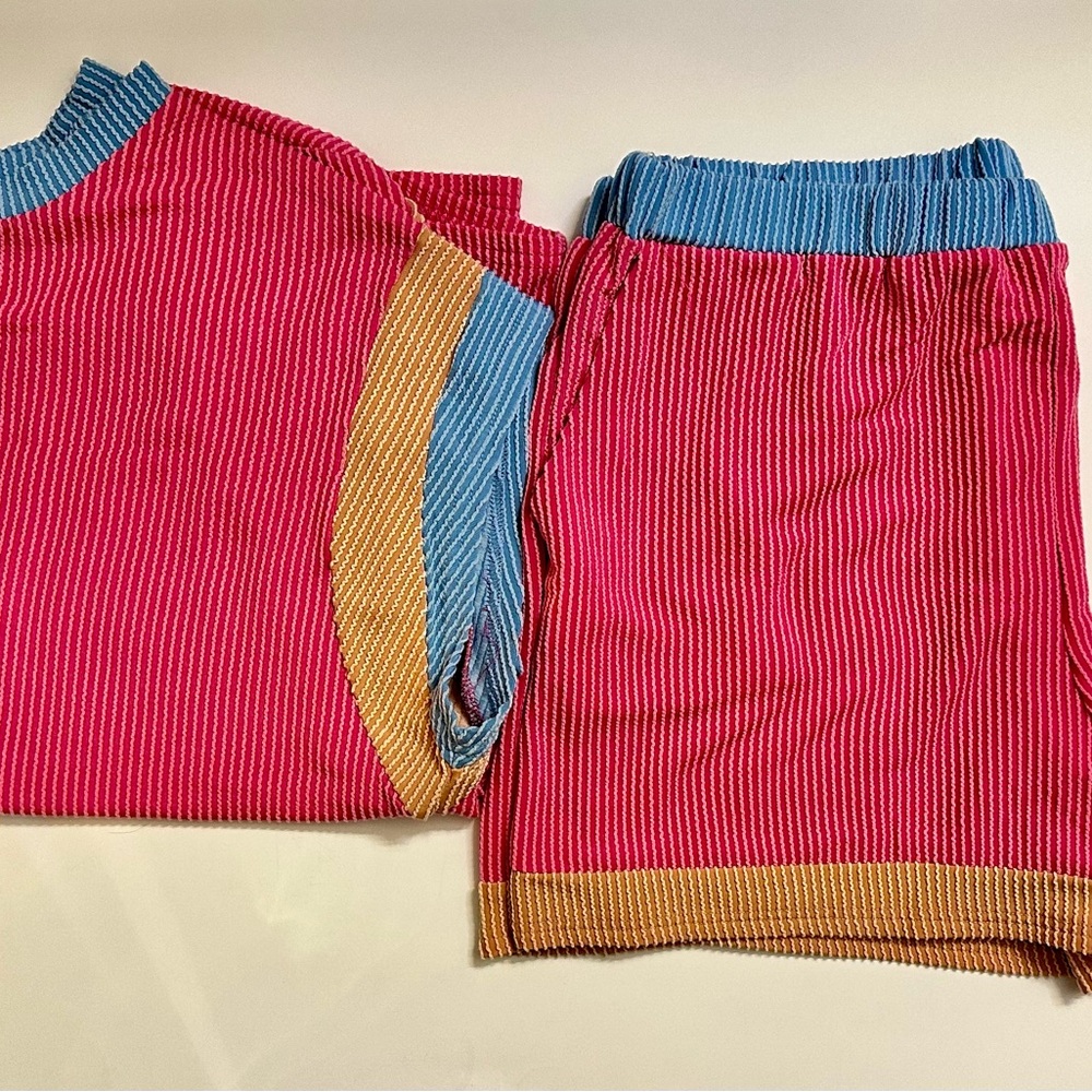 Colorful ribbed outfit size XL